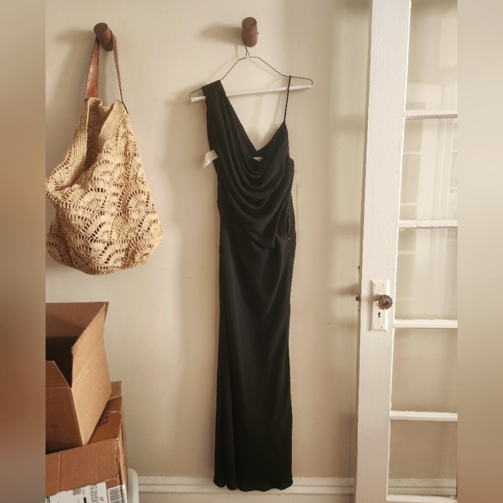 Fame And Partners Black Gown